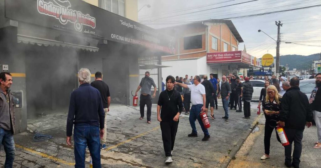 Oficina de motos explode em SC, deixando vítimas com 100% do corpo queimado, incluindo um menor
