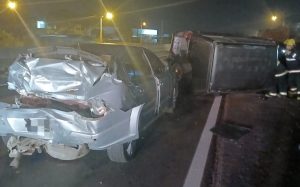 Acidente envolvendo 3 veículos na BR-470 em Indaial deixa 3 feridos 