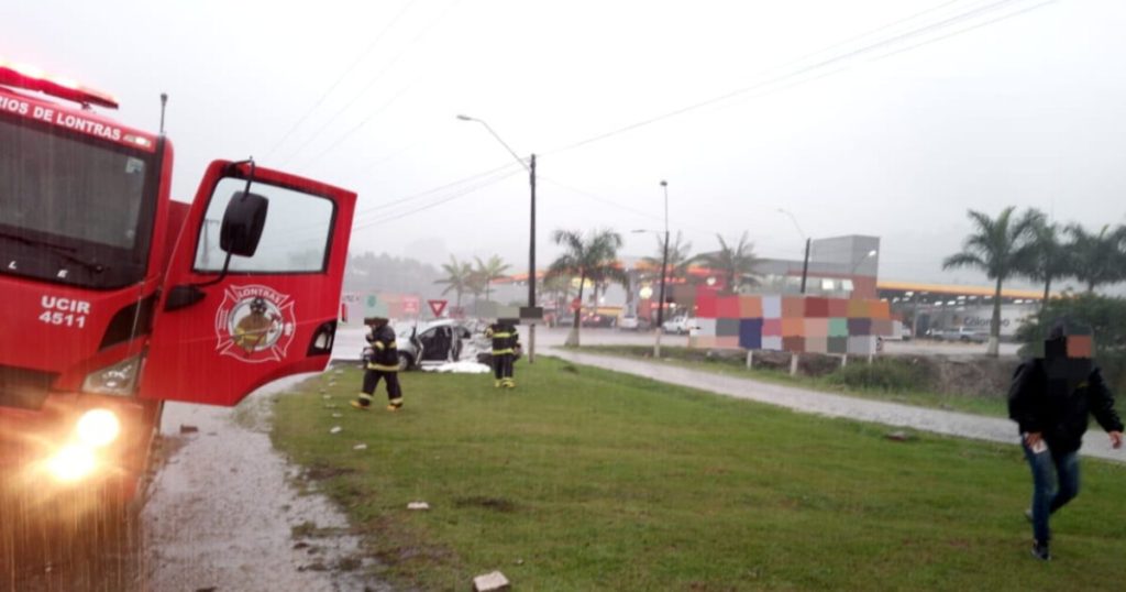 Acidente na BR-470 termina com morte e engavetamento de 3 veículos