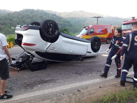 Cinco anos depois de acidente que matou 2, motorista de Jaguar vai à júri popular em Gaspar