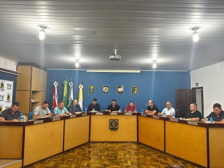 Câmara de Vereadores de Apiúna aprova projetos de relevância para o município