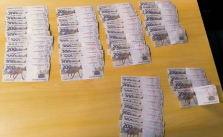Polícia Federal prende mulheres em Palhoça por distribuição de notas falsas de R$ 200