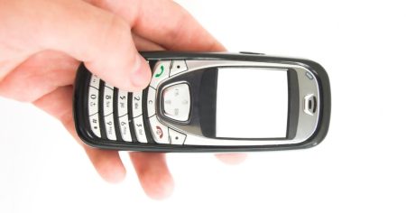 Procura por celulares antigos aumenta na América do Norte para evitar vício em redes sociais