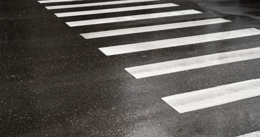 Motorista atropela 2 adolescentes e foge sem prestar socorro em Blumenau; um deles veio a óbito