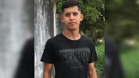 Jovem morre após parada cardíaca durante jogo de futsal em Navegantes