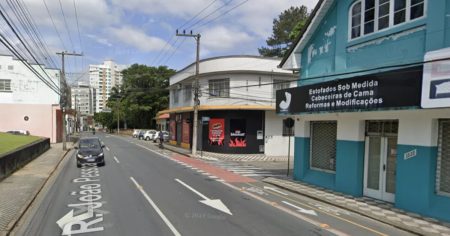 Rua no bairro Velha, em Blumenau, terá meia pista interditada para ligação do sistema de águas pluviais