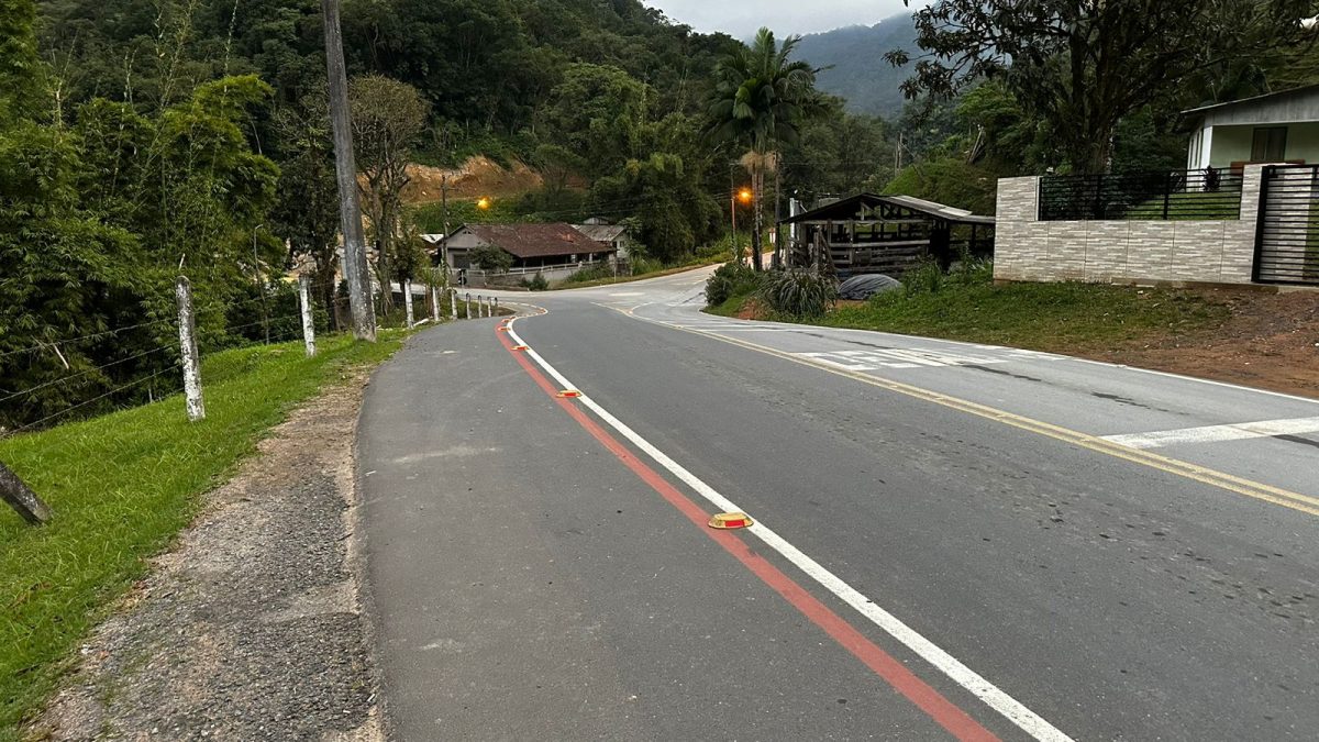 Rota dos Lagos, em Rio dos Cedros, já está toda asfaltada e deve fomentar turismo na região