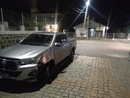 Veículo roubado em Gaspar é encontrado em Timbó; condutor fugiu do local 