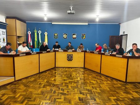 Câmara de Vereadores de Apiúna discute novas indicações em sessão