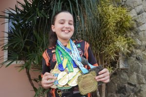 Aos 10 anos, atleta de Indaial busca apoio para disputar mundial de karatê na Argentina