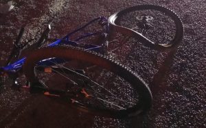 Ciclista morre em colisão com veículo na BR-470, em Indaial