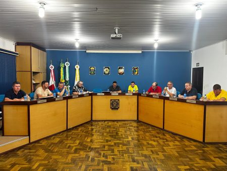 Câmara de Apiúna aprova contas do executivo municipal em sessão ordinária