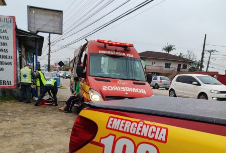 Em Gaspar, motociclista atropela adolescente de 17 anos