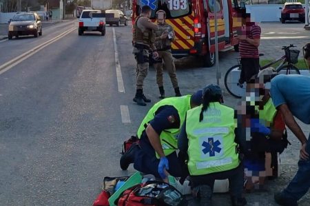 Ciclista de 15 anos fica ferida após colidir contra carro em Taió 