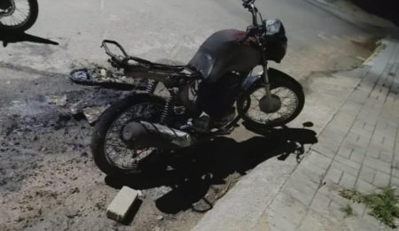 Homem incendeia motocicleta da ex-companheira em Indaial