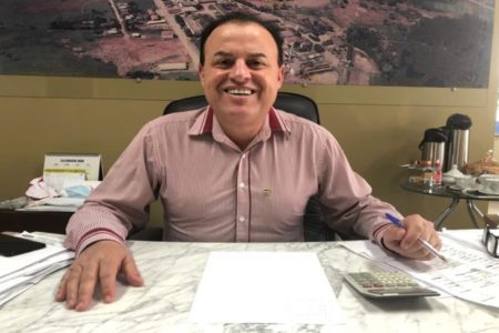 Prefeito reeleito em SC é afastado em operação da Polícia Civil