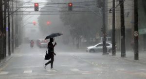 Santa Catarina sob alerta de temporais com risco de granizo e ventos intensos