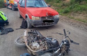 Colisão entre carro e moto em Pouso Redondo deixa dois feridos