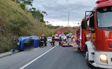 Em Gaspar, motorista sofre mal súbito e morre em capotamento na BR-470 