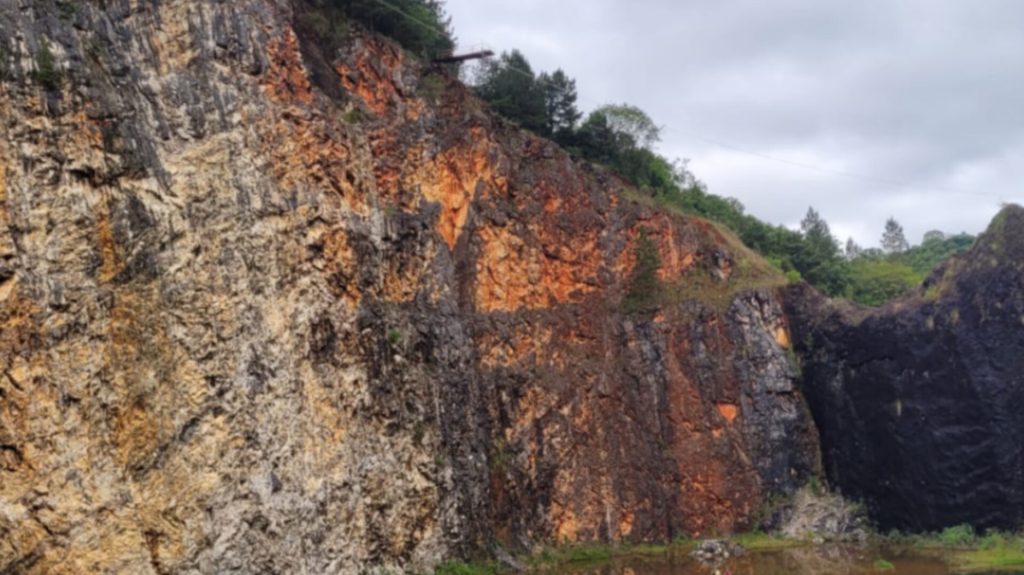 Jovem de Joinville morre em acidente de bungee jump em parque do PR 