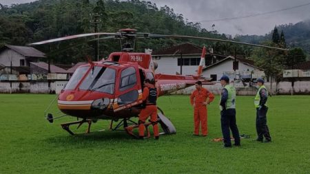 Idosa com suspeita de AVC é socorrida por helicóptero em Benedito Novo