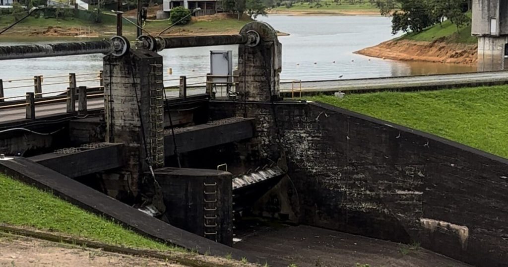 Criança de 9 anos que se afogou continua desaparecido no rio Rio dos Cedros