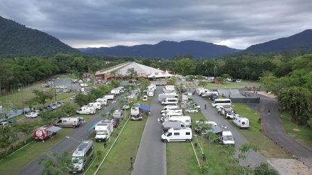 Famílias que vivem em motorhomes gastaram R$ 100 mil no comércio de Timbó