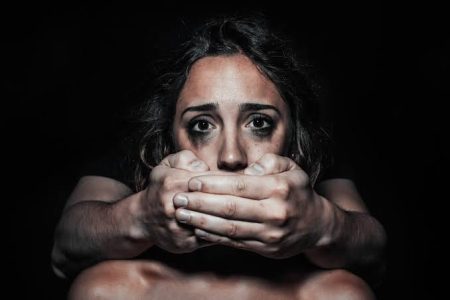 Santa Catarina registra média de 225 casos diários de violência contra mulheres em 2024