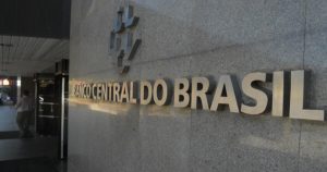 Copom decide sobre juros básicos nesta quarta e Selic vai para 12,25% ao ano