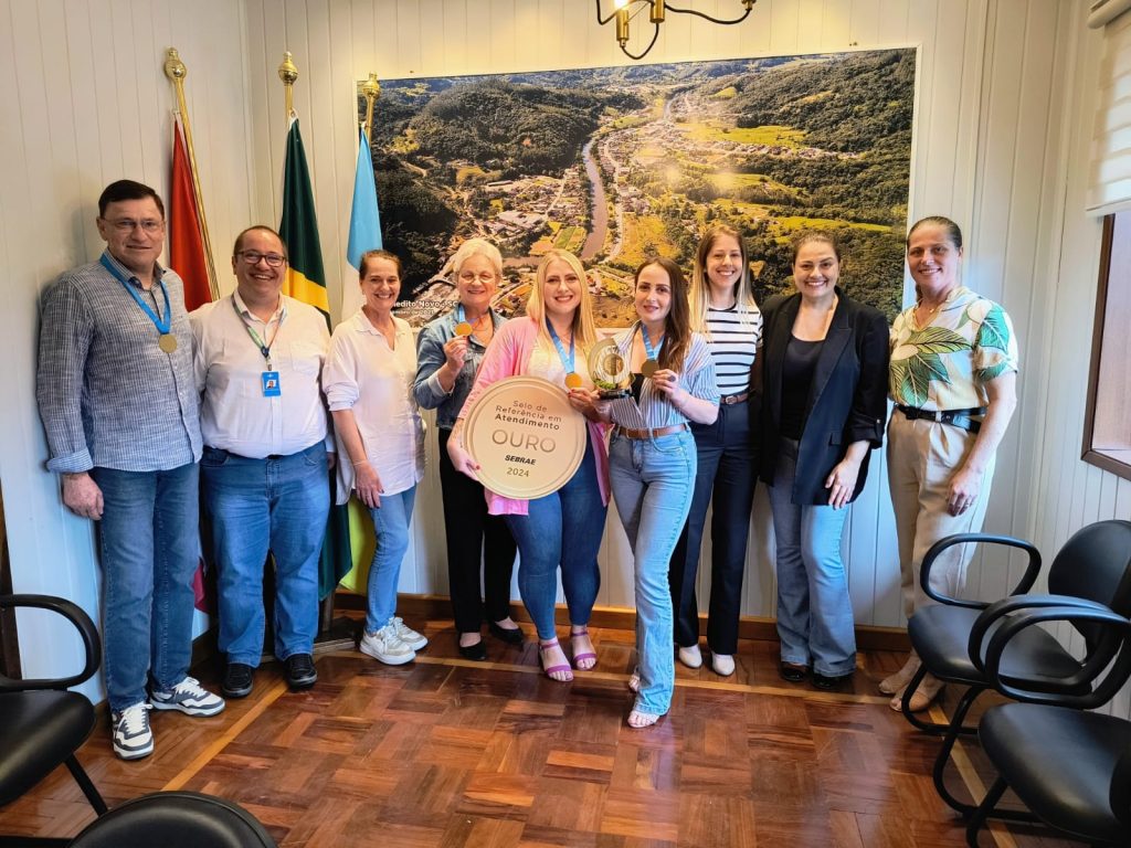 Sebrae/SC reconhece sala do empreendedor de Benedito Novo com o selo ouro de referência em atendimento