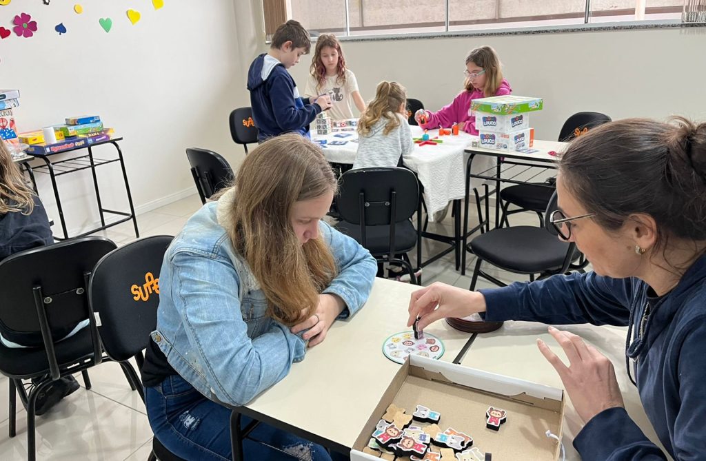 Supera de Timbó lança Colônia de Férias com atividades educativas e muita diversão para crianças e adolescentes