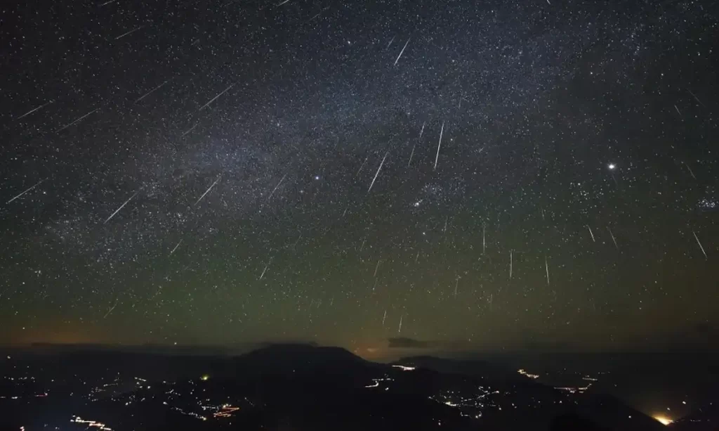 Chuva de meteoros Geminídeas ilumina o céu nesta sexta-feira (13)