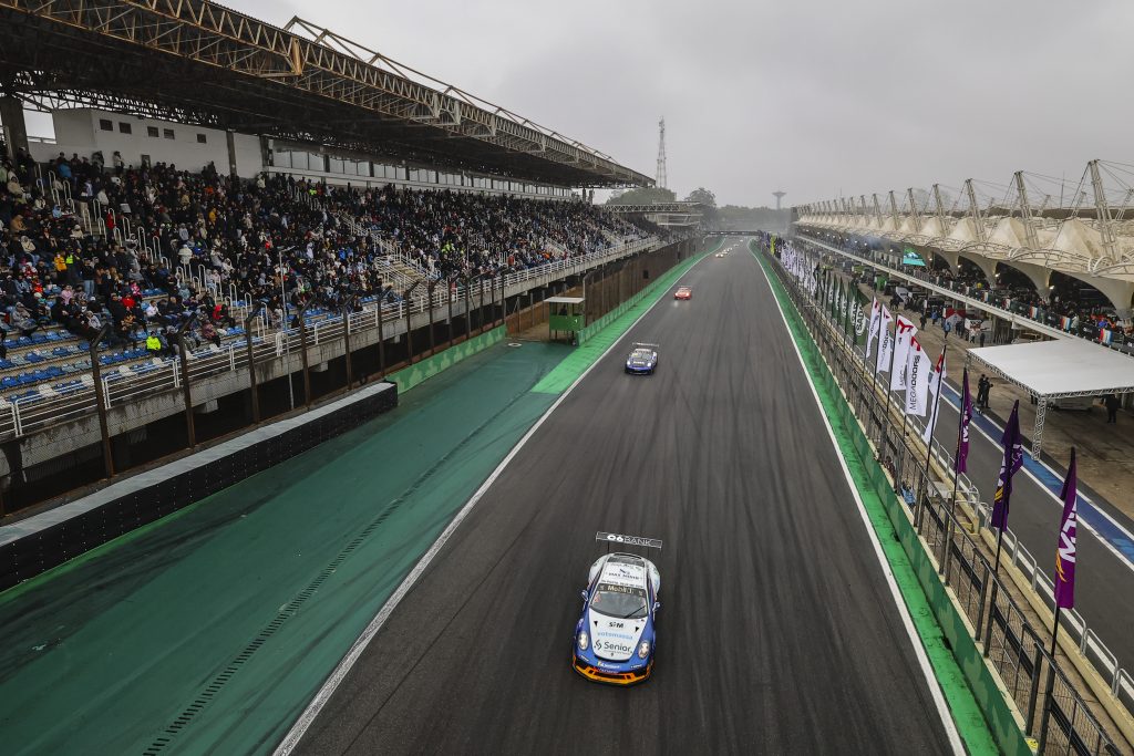 Cristian Mohr, de Blumenau, conquista vaga na principal categoria da Porsche Cup