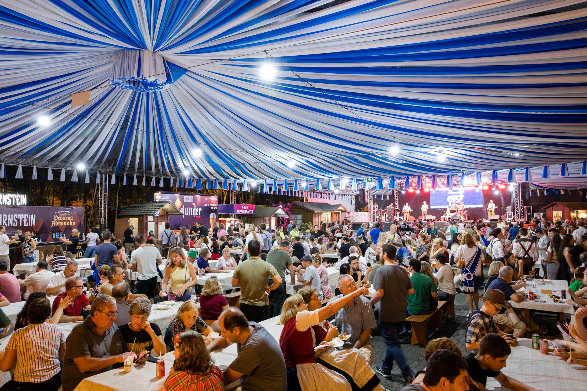 Abertura oficial da 40ª Festa Pomerana atrai 6,5 mil pessoas em Pomerode