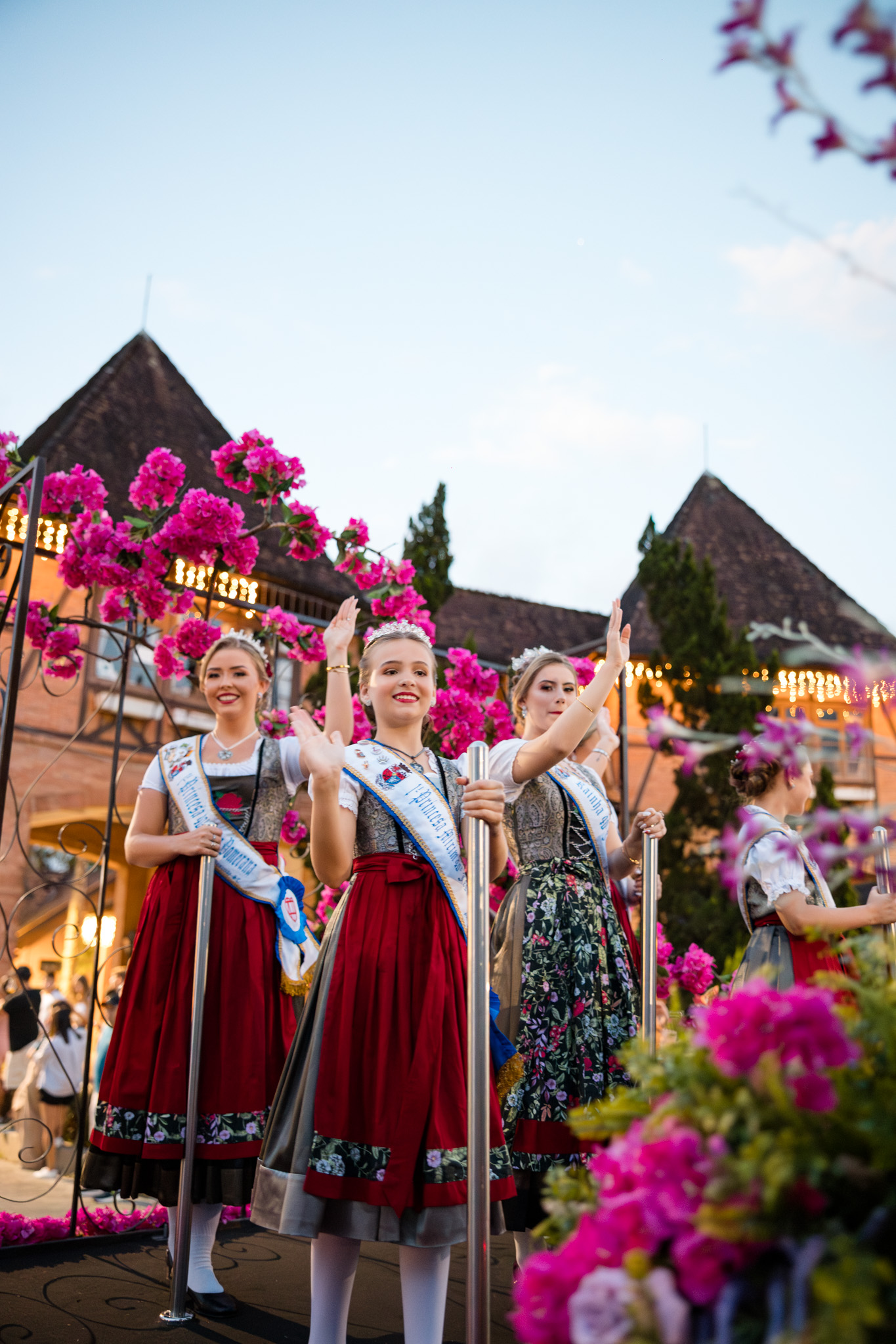 Abertura oficial da 40ª Festa Pomerana atrai 6,5 mil pessoas em Pomerode