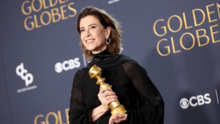 Fernanda Torres faz história no Globo de Ouro com vitória inédita para o Brasil