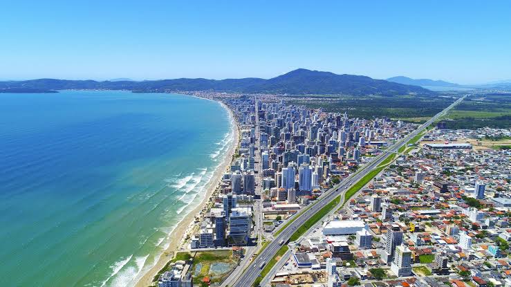 Valorização imobiliária: Blumenau e cidades catarinenses ficam acima da média nacional em 2024