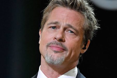 Golpe com IA: mulher francesa perde R$ 5,1 milhões após crer em romance com falso Brad Pitt