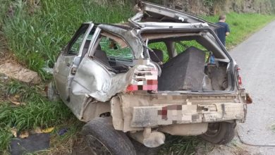 Carro sai da pista e capota na BR-470 e deixa condutor com escoriações em Apiúna