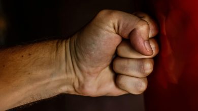 Mulher de 62 anos é agredida pelo companheiro em Brusque; agressor nega os fatos