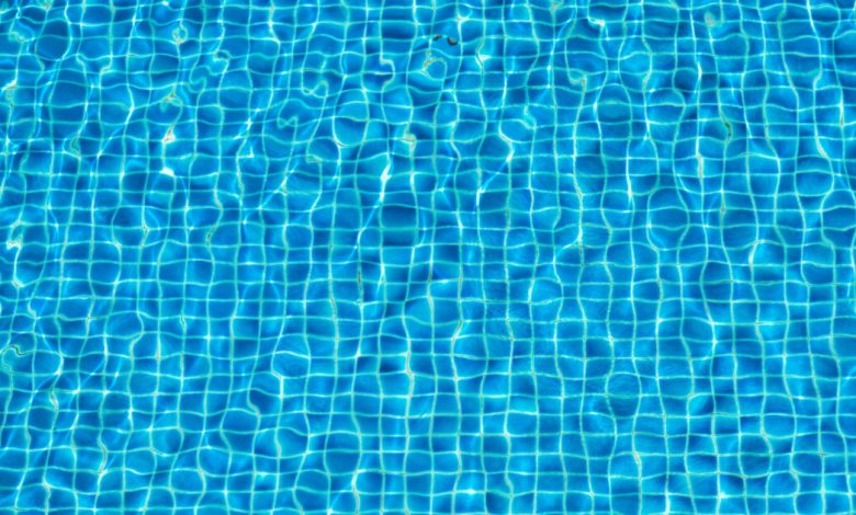 Criança de 6 anos é resgatada após se afogar em piscina residencial em Brusque