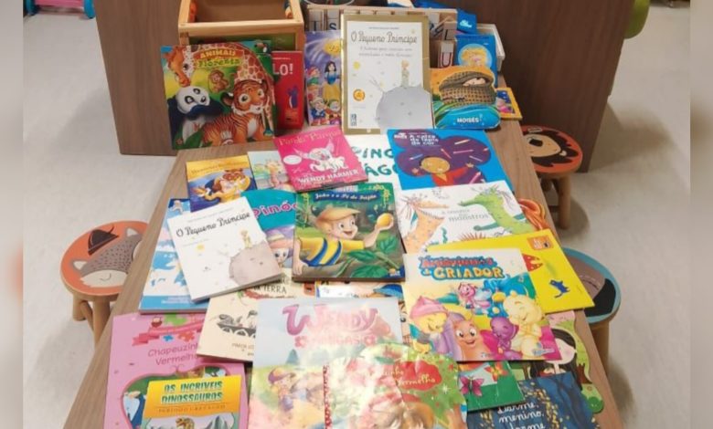 Biblioteca de Timbó leva leitura ao Hospital Santo Antônio