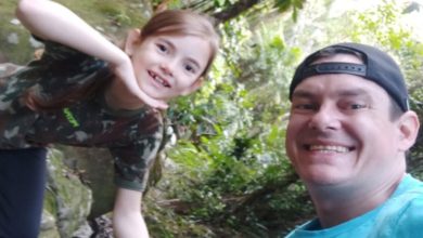 Menina de 8 anos desaparece com o pai em Blumenau, e mãe pede ajuda para encontrá-la