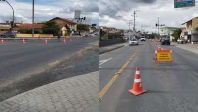 Demutran instala nova sinalização na rotatória entre as ruas Blumenau e Indaial, em Timbó