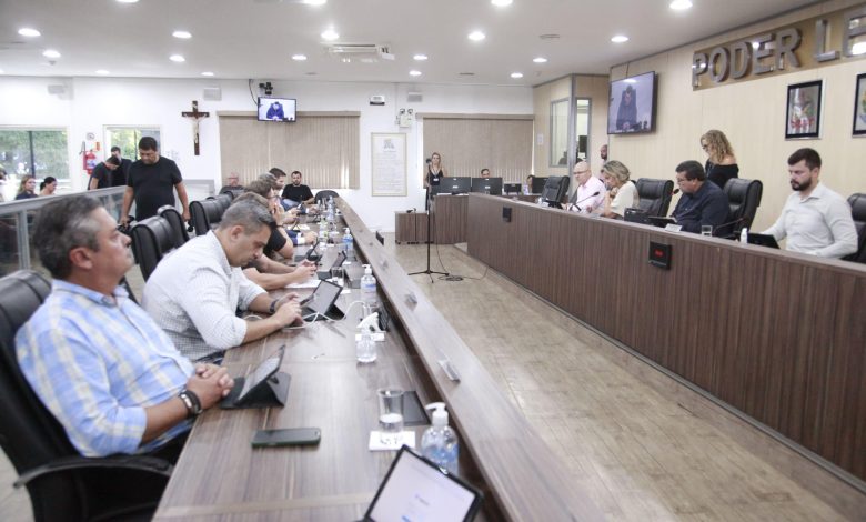Câmara de Blumenau aprova moção pela criação de clínica veterinária municipa
