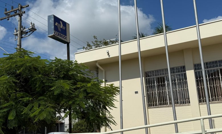 Carnaval 2025: Confira as alterações no funcionamento de Correios, bancos e INSS