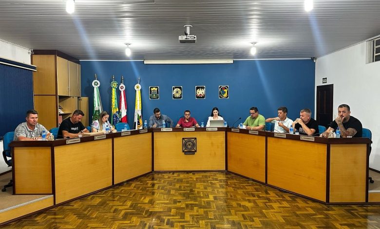 Câmara de Apiúna apoia a luta contra o câncer com doação de veículo para Rede Feminina