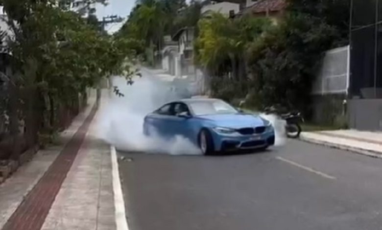 Motorista de BMW foge da polícia após fazer 'borrachão' em BC