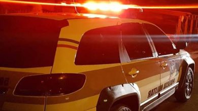 Mulher é presa após atingir companheiro com garrafa de vidro em SC