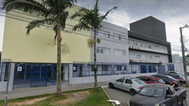 Professor é afastado de escola em Itajaí após denúncias de abuso sexual contra crianças de 5 e 7 anos